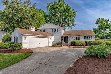 26850 Elmwood Dr Westlake, OH 44145
