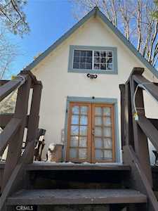 29542 Hook Creek Rd Cedar Glen, CA 92321