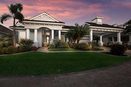 577 Mast Dr Bradenton, FL 34208