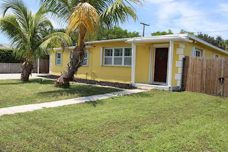1036 S 14th Street Lantana, FL 33462