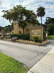 5805 Blueberry Ct #98 Lauderhill, FL 33313