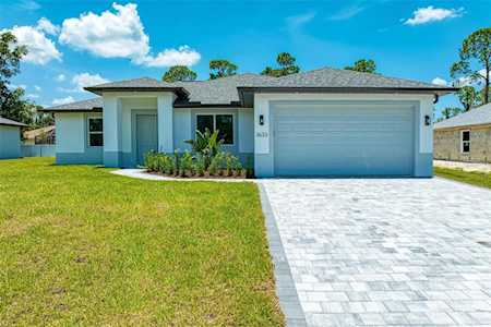 3633 Eagle Pass St North Port, FL 34286