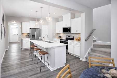 9143 Northfield Crossing Dr Charlotte, NC 28269