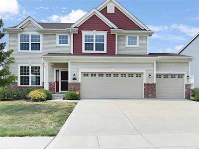139 Noahs Mill Dr Lake St Louis, MO 63367