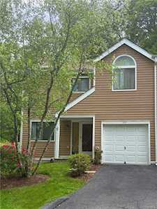 104 Rambling Brook Rd Chappaqua, NY 10514