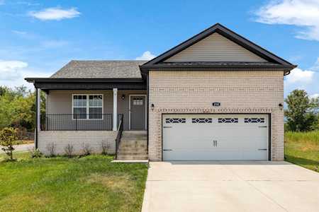110 Tomahawk Pt Clarksville, TN 37040
