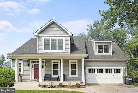 915 Myers Circle SW Vienna, VA 22180