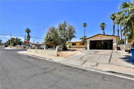 5228 Del Rey Ave Las Vegas, NV 89146