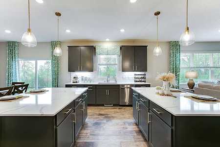 17061 Doppler Lane Lakeville, MN 55044