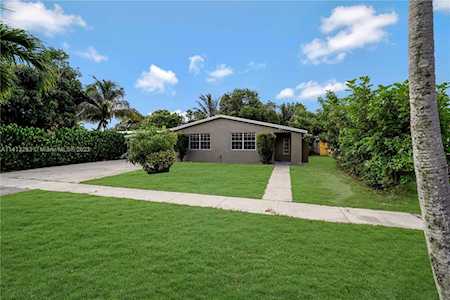 6251 NW 14th St Sunrise, FL 33313