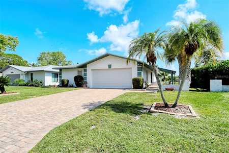 4725 Ringwood MEADOW Sarasota, FL 34235