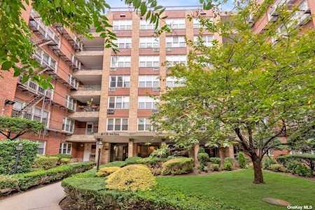 94-11 59 Ave #D27 Elmhurst, NY 11373