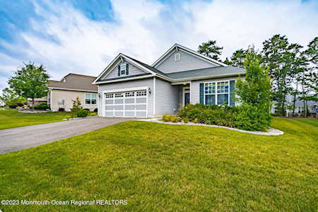 61 Chatham Rd Little Egg Harbor, NJ 08087