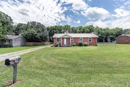 7049 Forrest Ln Murfreesboro, TN 37129