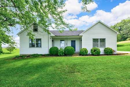 7372 Stevens School Road Whitesville, KY 42378