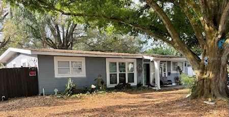4670 33rd Ave N St. Petersburg, FL 33713