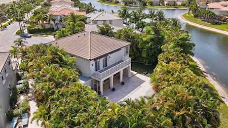 9732 Phipps Lane Wellington, FL 33414