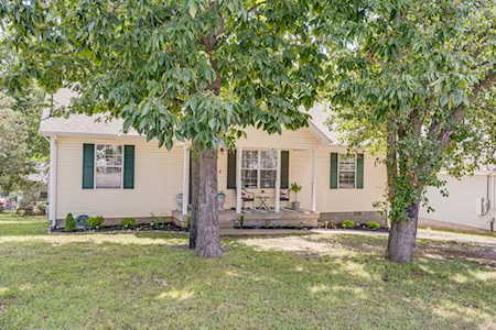 304 Crockett Ct La Vergne, TN 37086