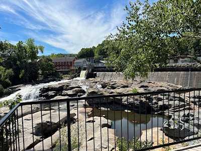 10 Deerfield Ave #1 Shelburne, MA 01370