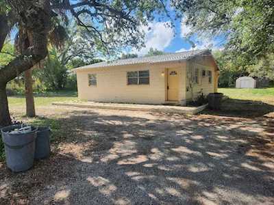 609 E Martin Luther King Jr Ave Tarpon Springs, FL 34689