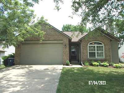 517 Clear Creek Dr Danville, IN 46122
