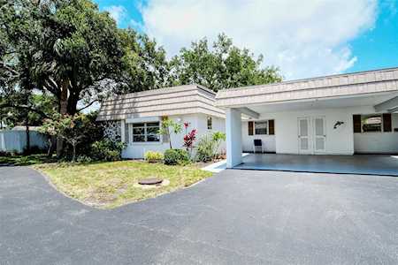 2537 Riverbluff PARKWAY #V-183 Sarasota, FL 34231