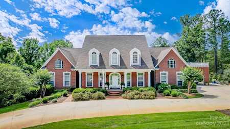 907 Maple Hill Ln Rock Hill, SC 29732
