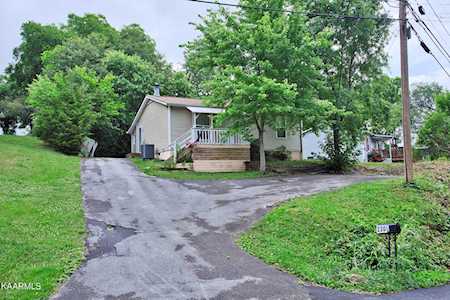 2305 Ridgecrest Dr Knoxville, TN 37918