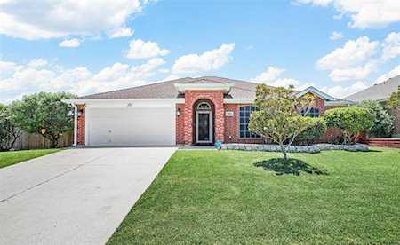 9113 Alyssa Drive White Settlement, TX 76108