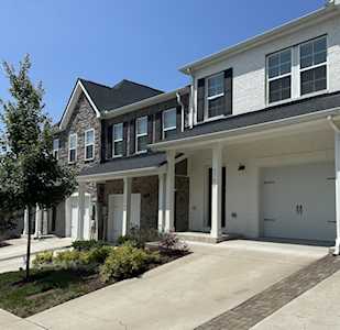 2704 Gossett Trl Nashville, TN 37221