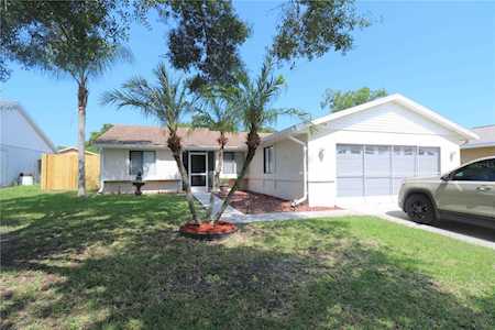 8017 Mockernut Ln Port Richey, FL 34668