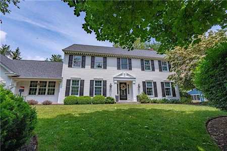 4801 Parkview Dr Emmaus, PA 18049