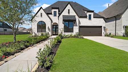 9015 Meadow Bridge Dr Missouri City, TX 77459