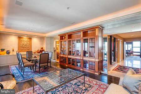 10 E Lee St #2405 Baltimore, MD 21202