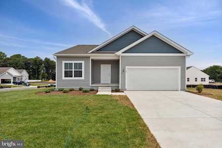 764 Pontoon Dr Felton, DE 19943