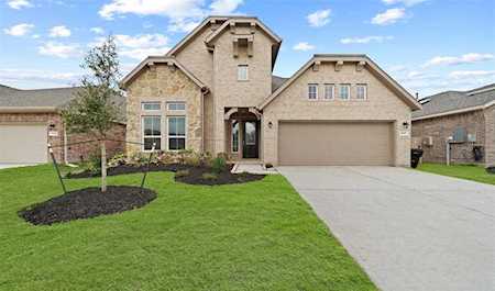 1847 Beau Banks Way Alvin, TX 77511