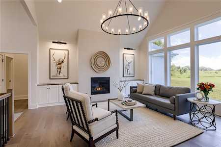 17404 Nieman Rd Overland Park, KS 66221