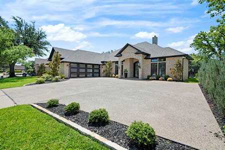 1209 Mallard Way Granbury, TX 76048