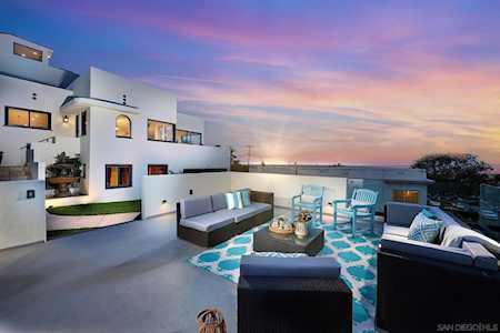 4611 Santa Cruz Avenue San Diego, CA 92107