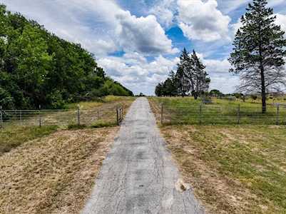 3015 Centerpoint RD San Marcos, TX 78666
