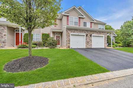 26 Manhattan Dr Brick, NJ 08723