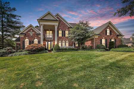 1012 Greystone Manor Parkway Chesterfield, MO 63005