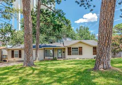 1601 Tyler Street Arlington, TX 76012
