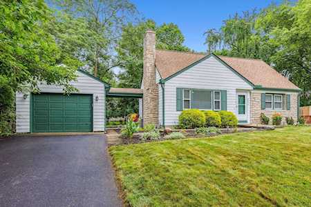 226 Winter Drive Worthington, OH 43085