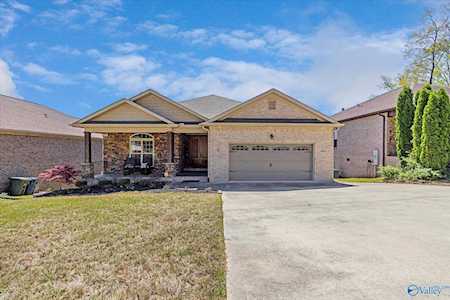 6802 SE Breyerton Way Owens Cross Roads, AL 35763