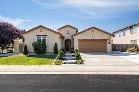 301 Kirkton Court Roseville, CA 95747