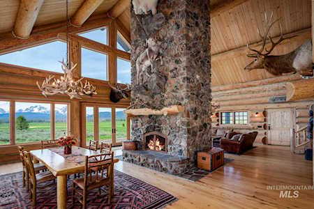 2431 Cow Camp Rd Stanley, ID 83278