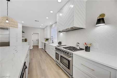 10212 Nightowl Creek Place Las Vegas, NV 89144