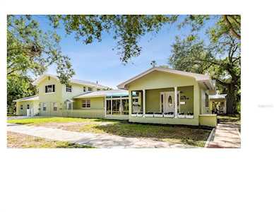 2176 Bay St SE St. Petersburg, FL 33705