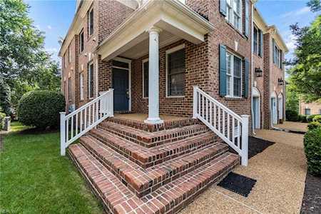 228 Brookwood Dr Williamsburg, VA 23185